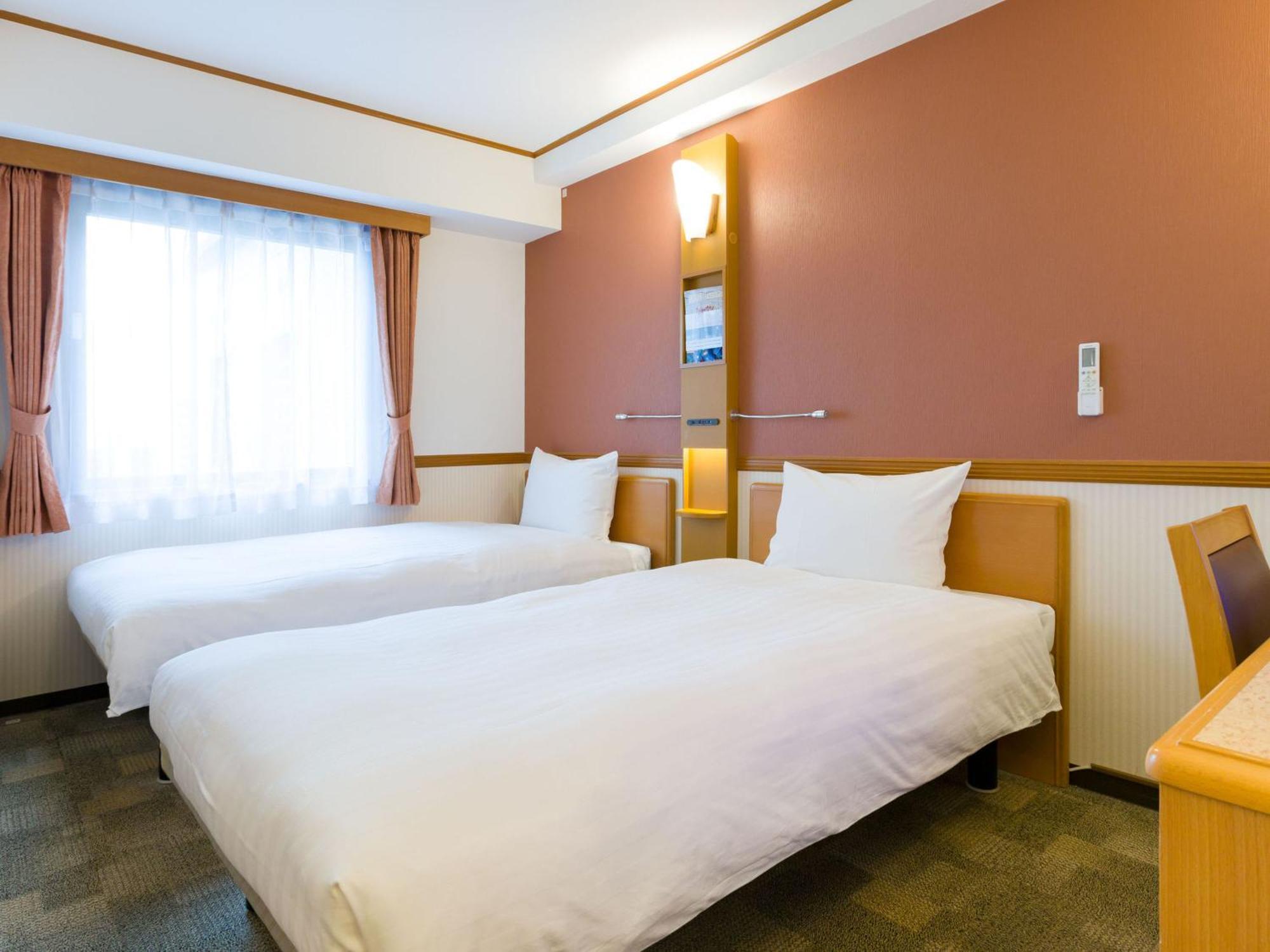 Toyoko Inn Yonago Ekimae Exteriör bild